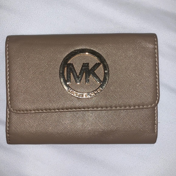 Michael Kors Handbags - Michael Kors Tan Trifold Wallet